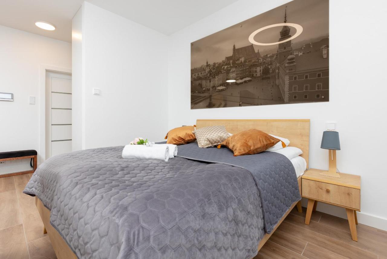 Srodmiescie Warsaw Muranow Apartments With Parking By Noclegi Renters Kültér fotó